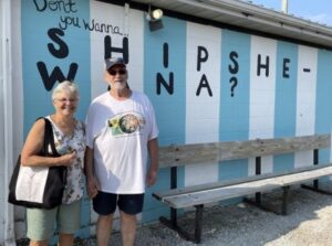 shipshewana flea market mural couple smiling